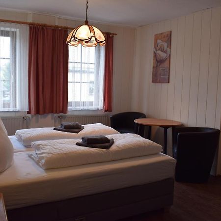Landhotel "Lichte Aue" Lichtenau Stutzengrun Ngoại thất bức ảnh