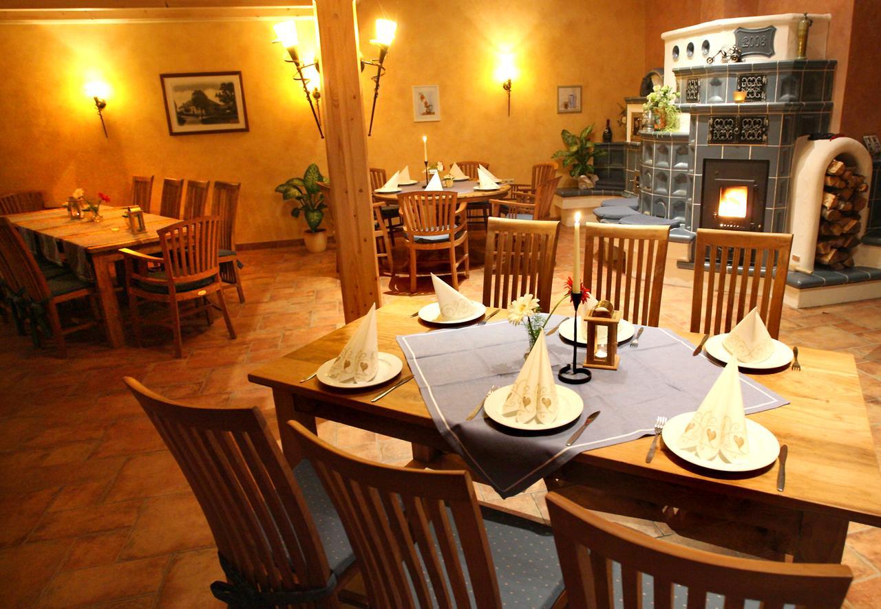 Landhotel "Lichte Aue" Lichtenau Stutzengrun Ngoại thất bức ảnh