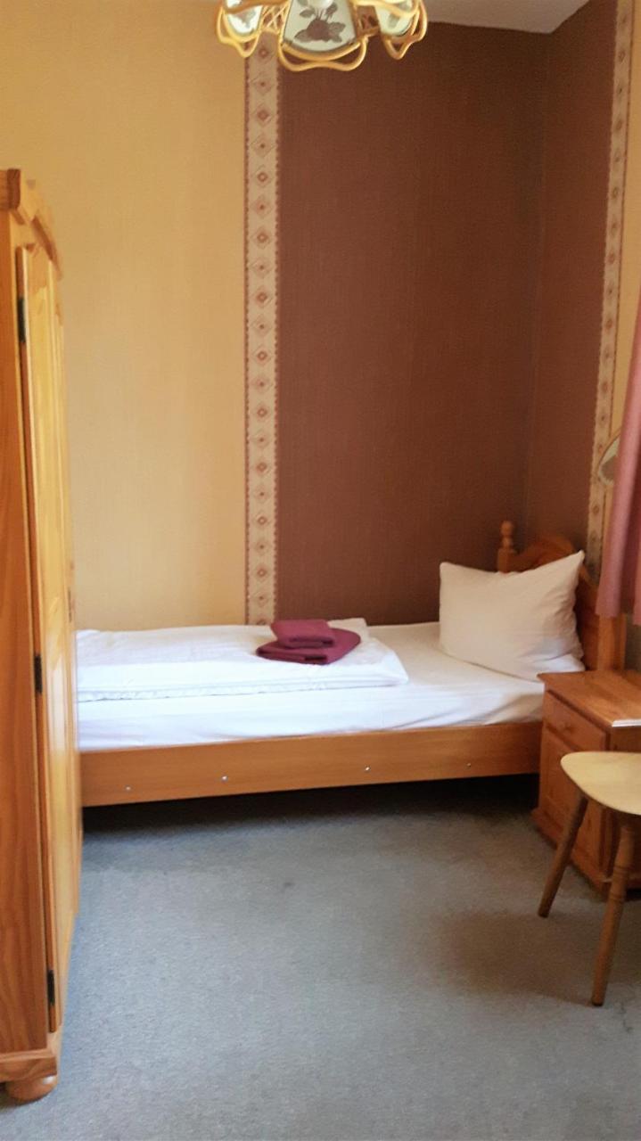Landhotel "Lichte Aue" Lichtenau Stutzengrun Ngoại thất bức ảnh