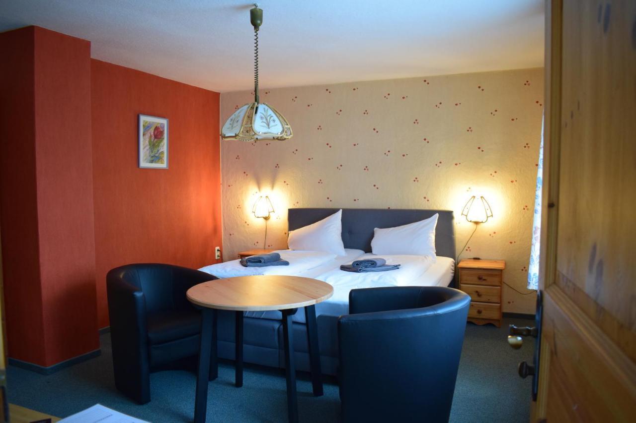 Landhotel "Lichte Aue" Lichtenau Stutzengrun Ngoại thất bức ảnh